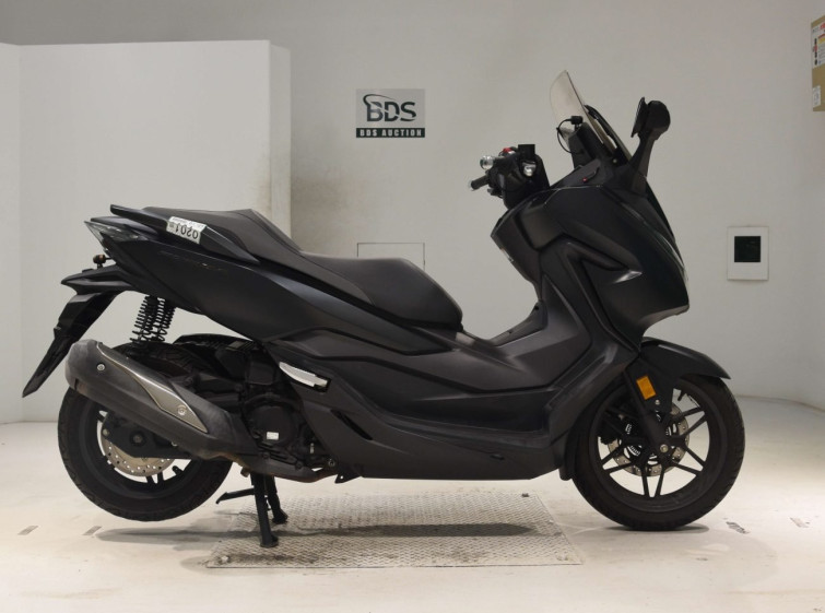 Мотоцикл Honda FORZA с пробегом 42023 km с пробегом 42023 km