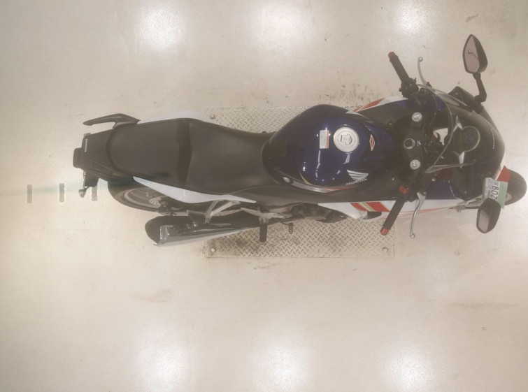 Мотоцикл Honda CBR250R з пробігом 5672 km з пробігом 5672 km