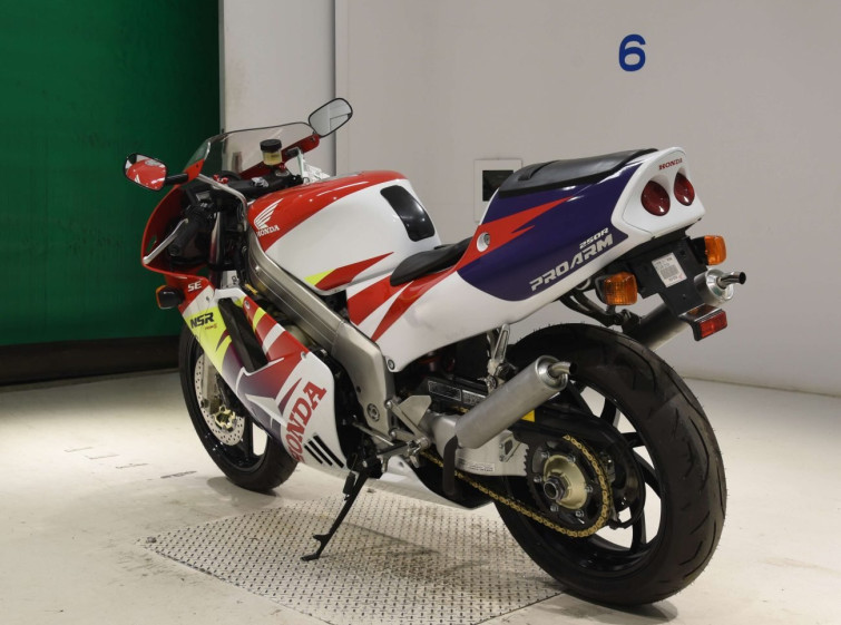 Мотоцикл Honda NSR250R