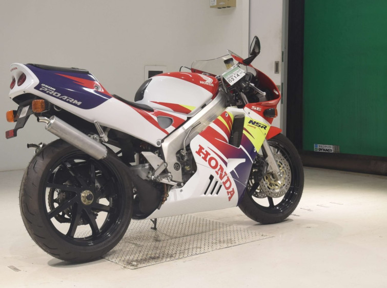 Мотоцикл Honda NSR250R