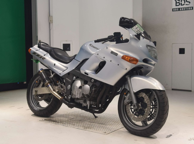 Мотоцикл Kawasaki ZZ-R400 с пробегом 38356 km с пробегом 38356 km