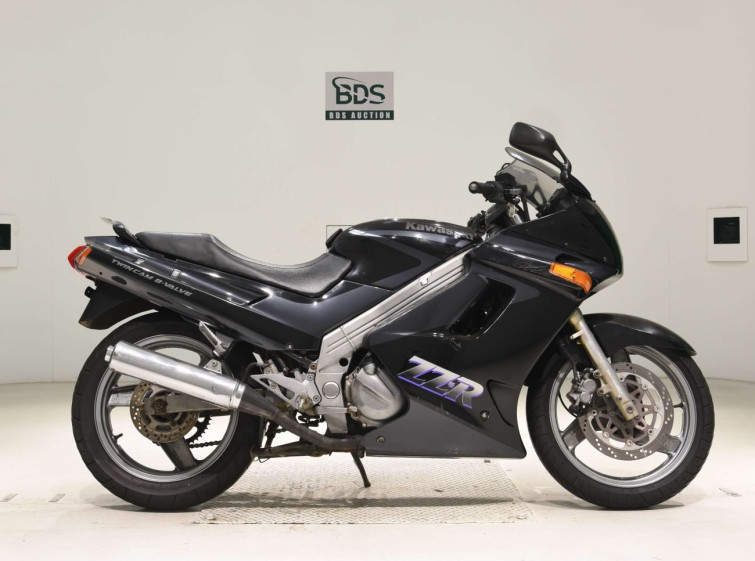 Мотоцикл Kawasaki ZZ-R250 з пробігом 28544 km з пробігом 28544 km