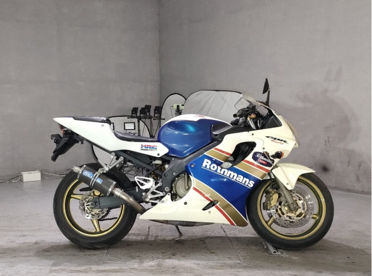 Мотоцикл Honda CBR600F с пробегом 25344 km