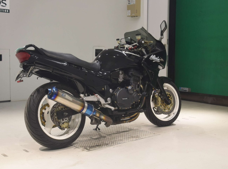 Мотоцикл Kawasaki GPZ1100 с пробегом 47561 km с пробегом 47561 km