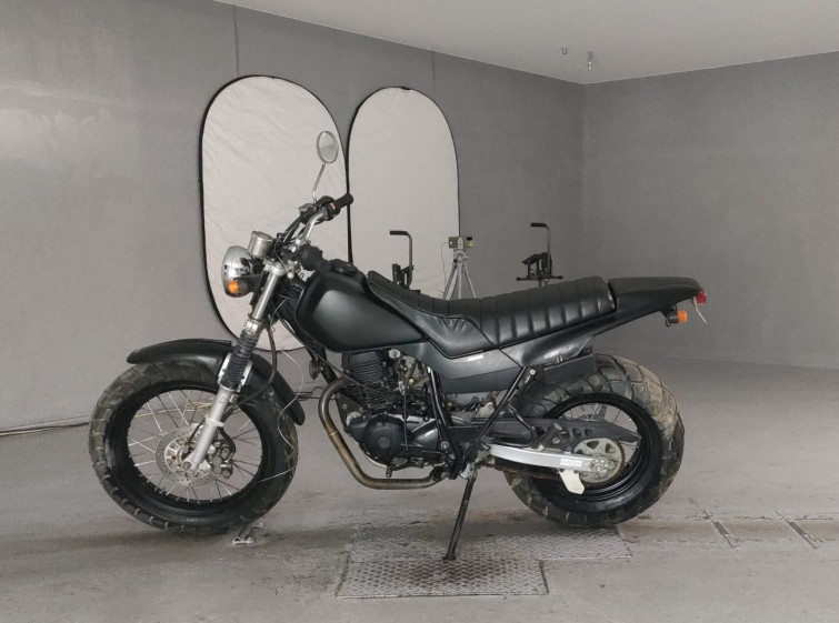 Мотоцикл Yamaha TW200 з пробігом 1237 km з пробігом 1237 km