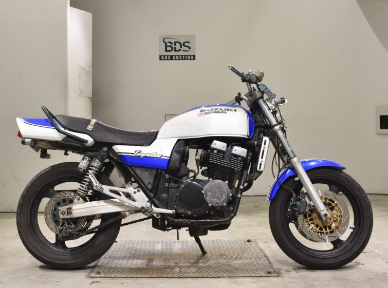 Мотоцикл Suzuki GSX400 IMPULSE