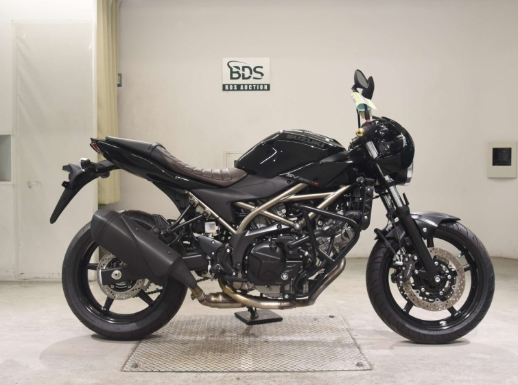 Мотоцикл Suzuki SV650X з пробігом 214 km