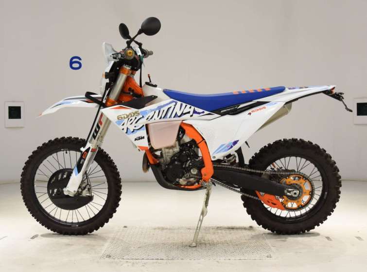 Мотоцикл KTM 250EXC-F6DAYS с пробегом 452 km с пробегом 452 km