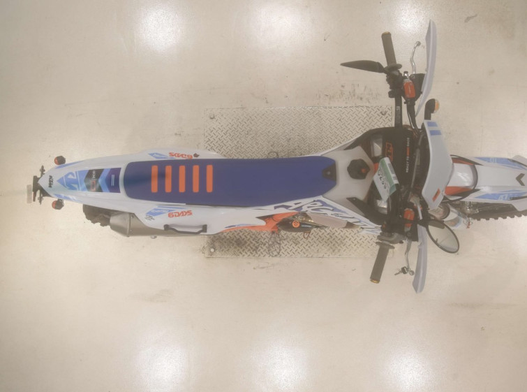 Мотоцикл KTM 250EXC-F6DAYS с пробегом 452 km с пробегом 452 km