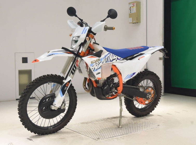 Мотоцикл KTM 250EXC-F6DAYS с пробегом 452 km с пробегом 452 km