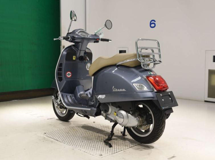Мотоцикл Vespa GTS250 IE с пробегом 696 km с пробегом 696 km