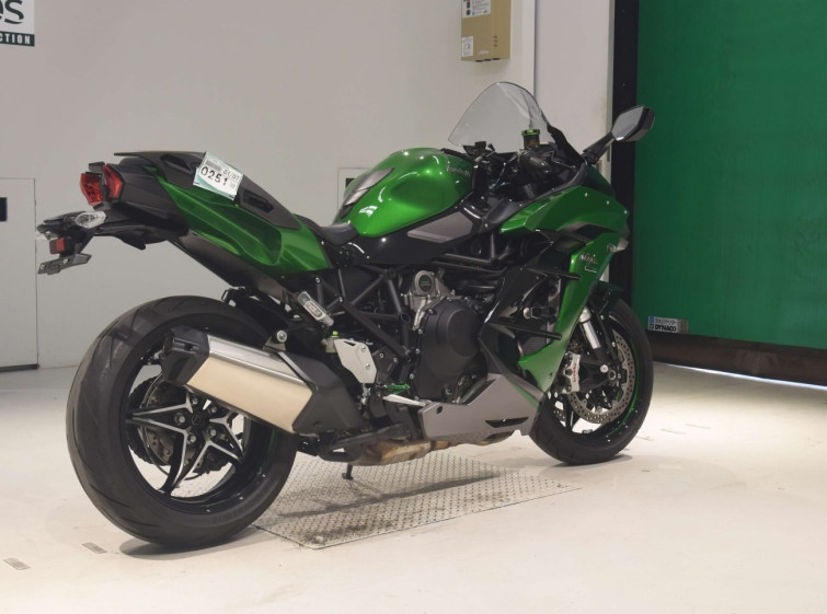 Мотоцикл Kawasaki NINJA H2 SX SE + с пробегом 8077 km с пробегом 8077 km