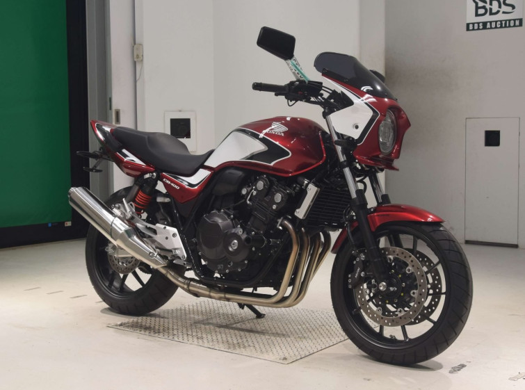 Мотоцикл Honda CB400SFA з пробігом 747 km з пробігом 747 km
