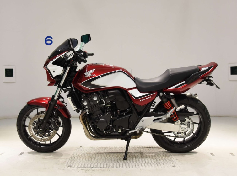 Мотоцикл Honda CB400SFA з пробігом 747 km з пробігом 747 km