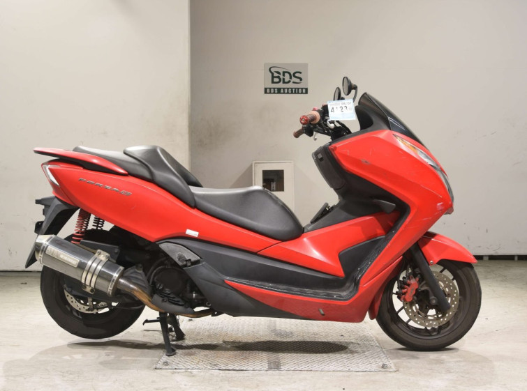 Мотоцикл Honda FORZA SI с пробегом 52173 km