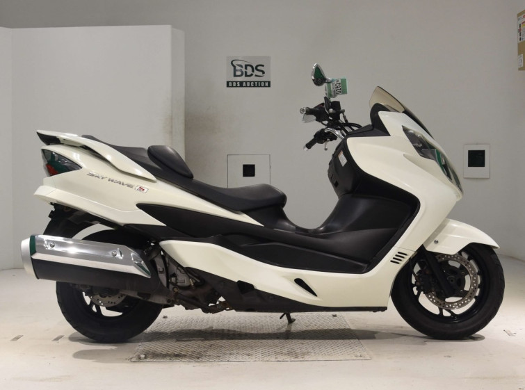 Мотоцикл Suzuki SKYWAVE 250S с пробегом 9866 km с пробегом 9866 km