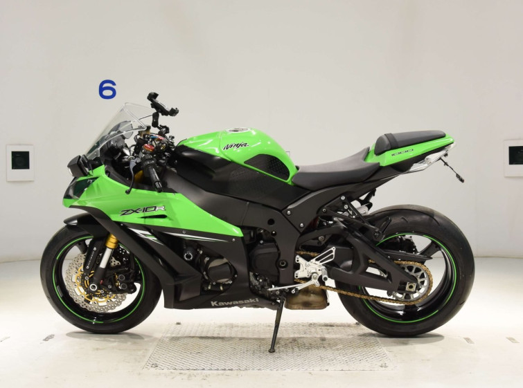 Мотоцикл Kawasaki NINJA ZX-10RA с пробегом 10619 km с пробегом 10619 km