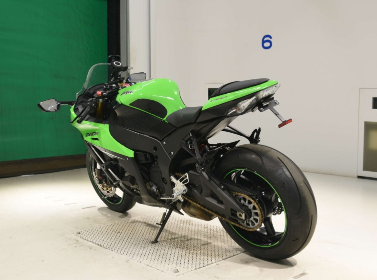 Мотоцикл Kawasaki NINJA ZX-10RA с пробегом 10619 km с пробегом 10619 km