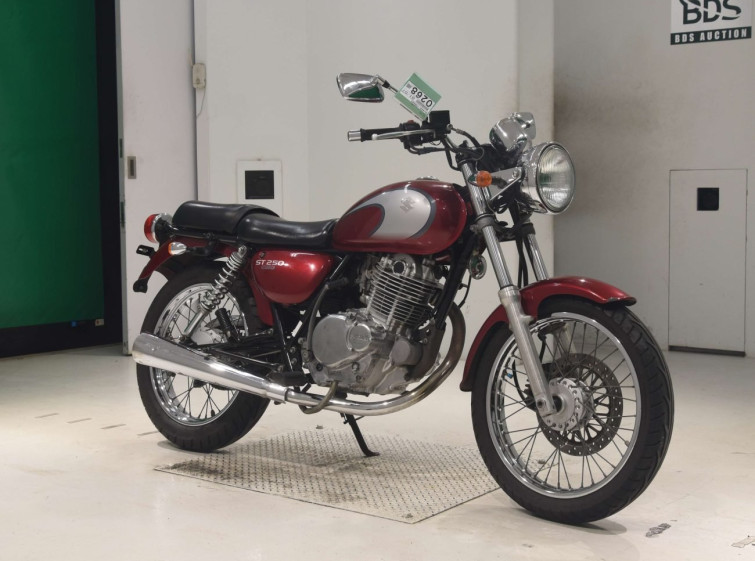 Мотоцикл Suzuki ST250E з пробігом 46638 km з пробігом 46638 km