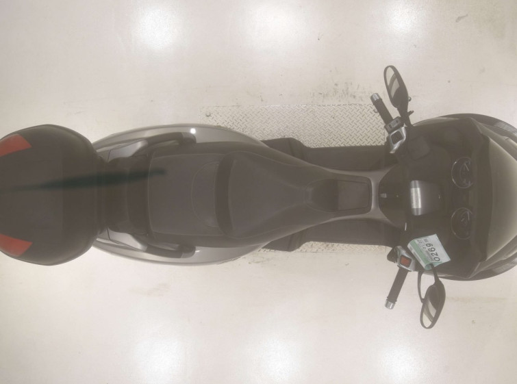 Мотоцикл Piaggio MP3 с пробегом 18064 km с пробегом 18064 km