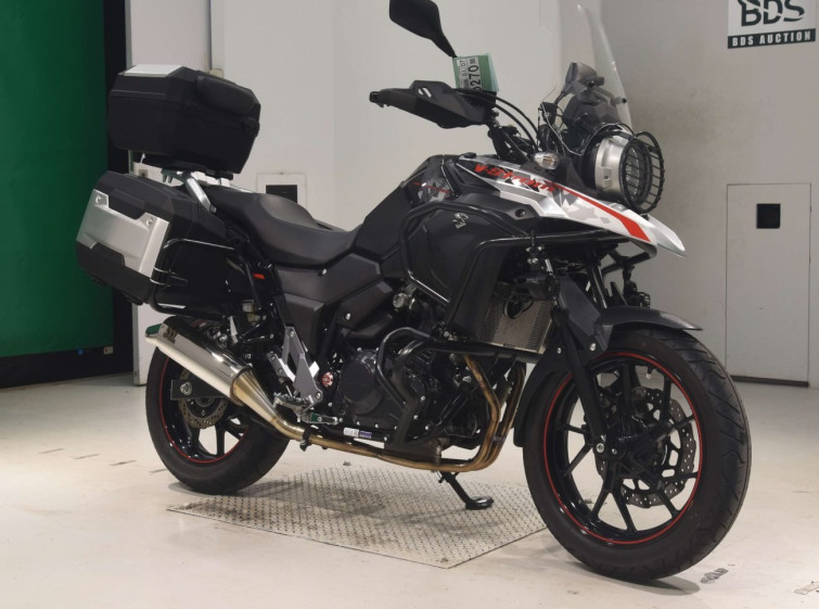 Мотоцикл Suzuki V-STROM 250A з пробігом 6477 km з пробігом 6477 km