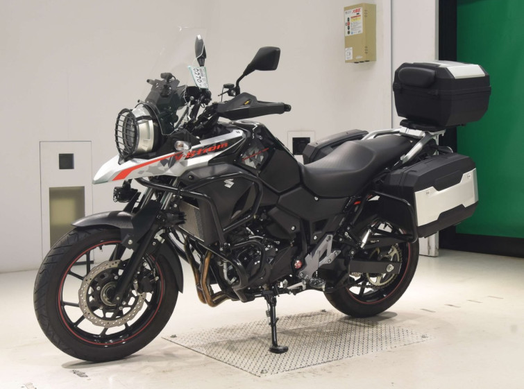 Мотоцикл Suzuki V-STROM 250A з пробігом 6477 km з пробігом 6477 km