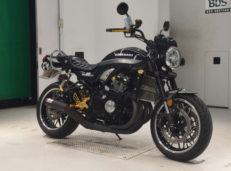 Мотоцикл Kawasaki Z900RS с пробегом 15586 km с пробегом 15586 km