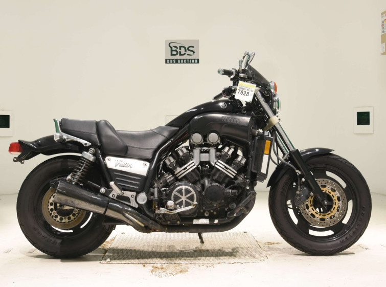 Мотоцикл Yamaha V-MAX1200 з пробігом 30383 km