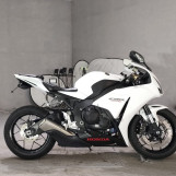 Мотоцикл Honda CBR1000RR с пробегом 3890 km