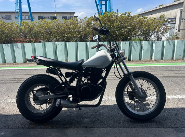 Мотоцикл Yamaha TW225 з пробігом 20469 km