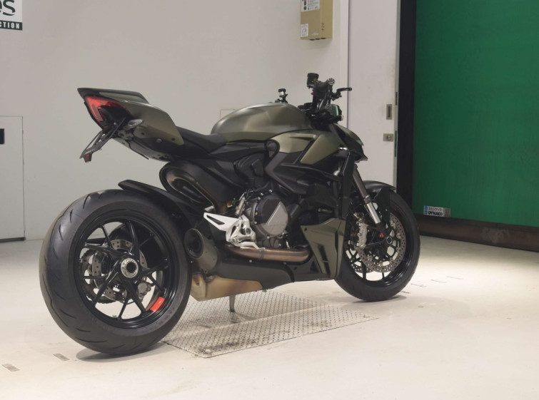 Мотоцикл Ducati STREET FIGHTER V2 с пробегом 1025 km с пробегом 1025 km