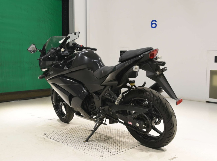 Мотоцикл Kawasaki NINJA250R с пробегом 24836 km с пробегом 24836 km