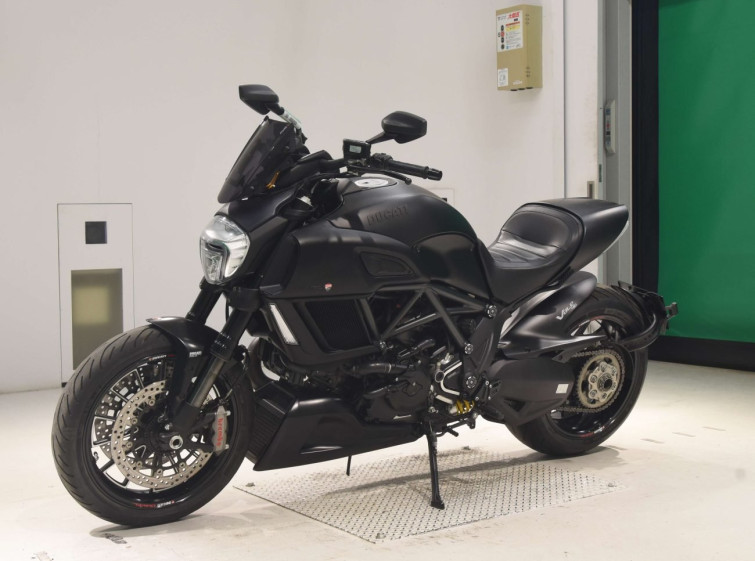 Мотоцикл Ducati DIAVEL с пробегом 14205 km с пробегом 14205 km