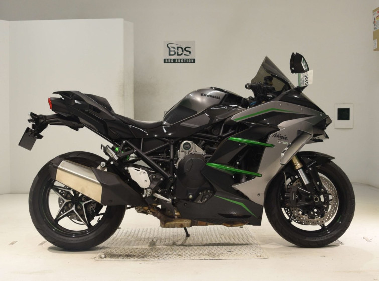 Мотоцикл Kawasaki NINJA H2 SX с пробегом 21052 km с пробегом 21052 km