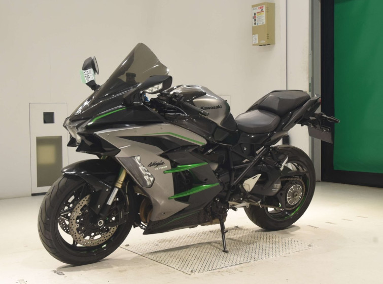 Мотоцикл Kawasaki NINJA H2 SX с пробегом 21052 km с пробегом 21052 km
