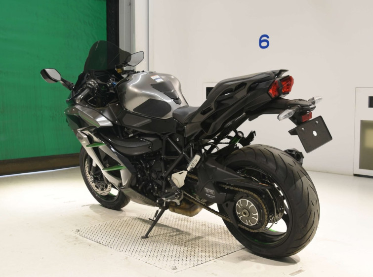 Мотоцикл Kawasaki NINJA H2 SX с пробегом 21052 km с пробегом 21052 km