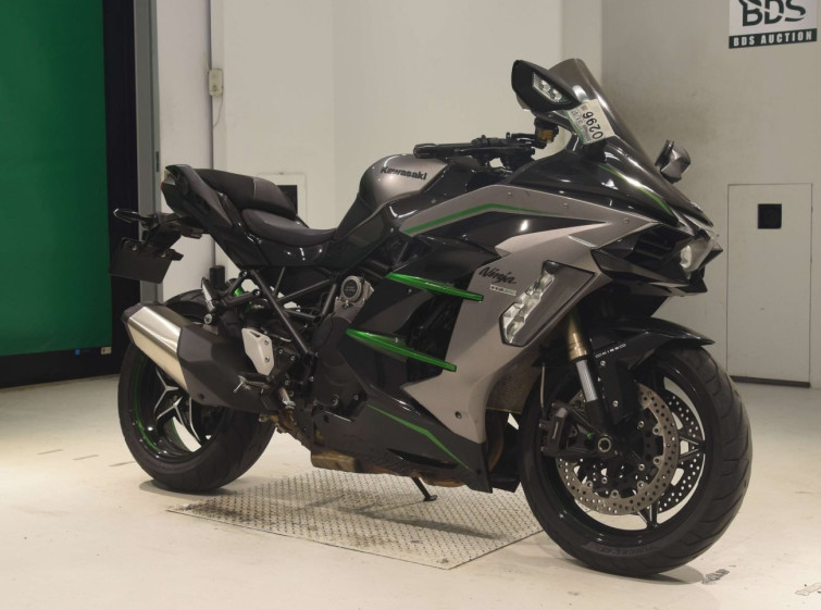 Мотоцикл Kawasaki NINJA H2 SX с пробегом 21052 km с пробегом 21052 km