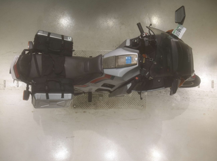 Мотоцикл Yamaha XJ750D з пробігом 30696 km з пробігом 30696 km