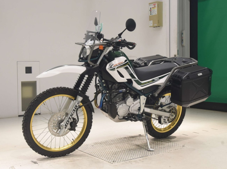 Мотоцикл Yamaha SEROW XT250 с пробегом 940 km с пробегом 940 km