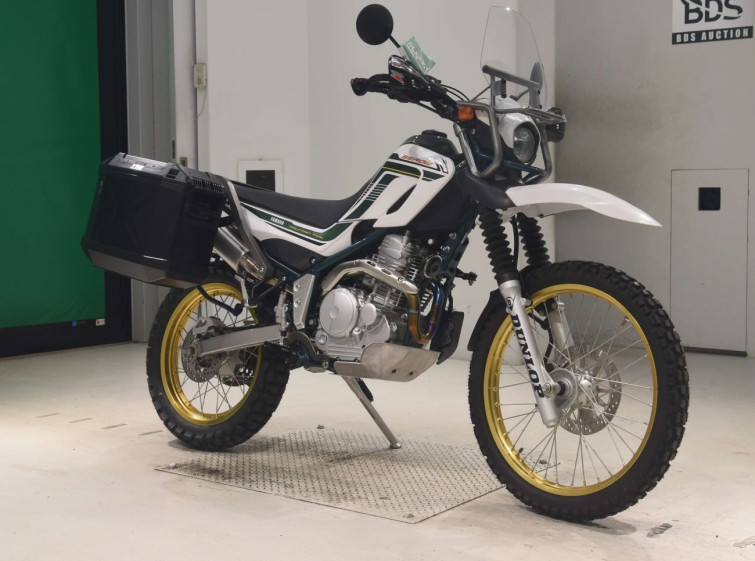 Мотоцикл Yamaha SEROW XT250 с пробегом 940 km с пробегом 940 km