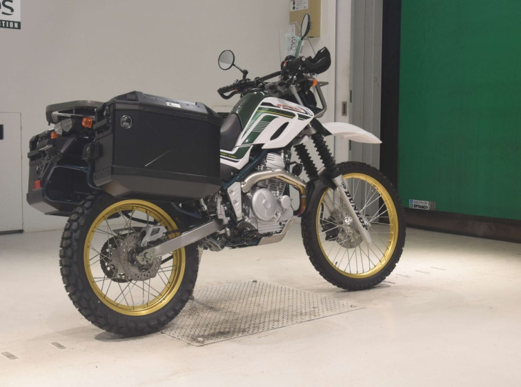 Мотоцикл Yamaha SEROW XT250 с пробегом 940 km с пробегом 940 km