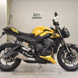 Мотоцикл Triumph STREET TRIPLE RS з пробігом 1546 km