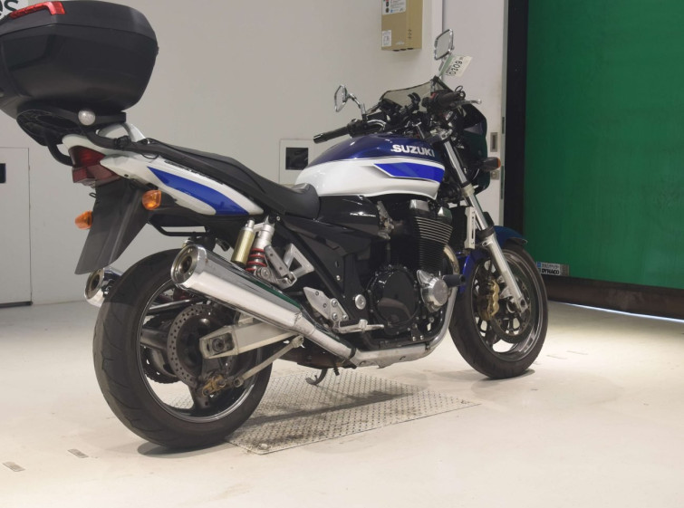 Мотоцикл Suzuki GSX1400 з пробігом 65710 km з пробігом 65710 km