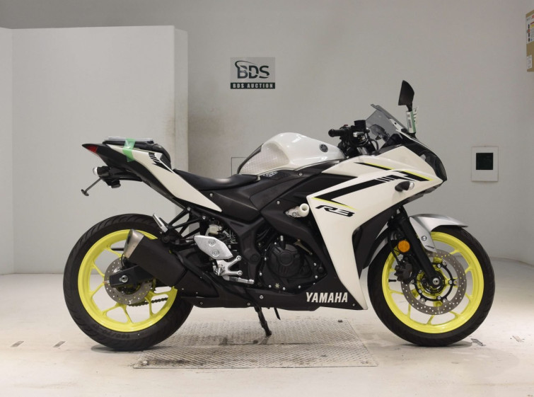 Мотоцикл Yamaha YZF-R3 с пробегом 8335 km с пробегом 8335 km
