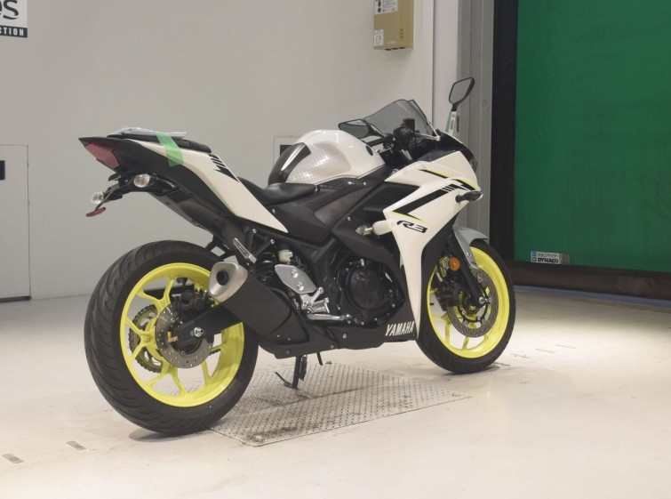 Мотоцикл Yamaha YZF-R3 с пробегом 8335 km с пробегом 8335 km