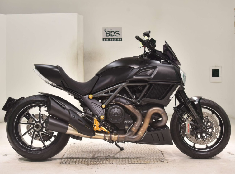 Мотоцикл Ducati DIAVEL с пробегом 27492 km