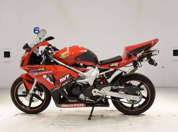 Мотоцикл Honda VTR250 с пробегом 11360 km с пробегом 11360 km