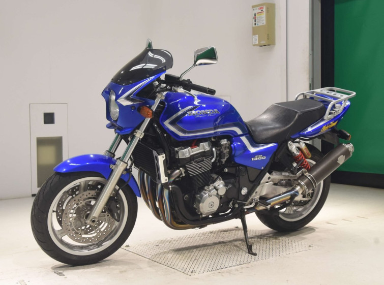 Мотоцикл Honda CB1300SF с пробегом 27859 km с пробегом 27859 km