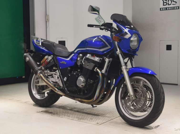 Мотоцикл Honda CB1300SF с пробегом 27859 km с пробегом 27859 km