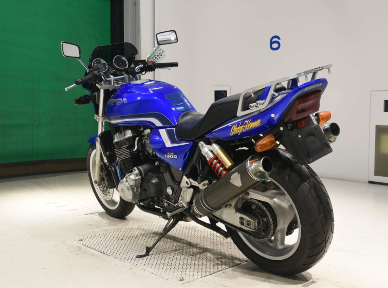 Мотоцикл Honda CB1300SF с пробегом 27859 km с пробегом 27859 km